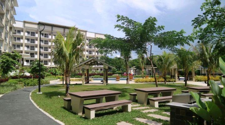 Aparthotel Acacia Estates Taguig Manila Zewnętrze zdjęcie